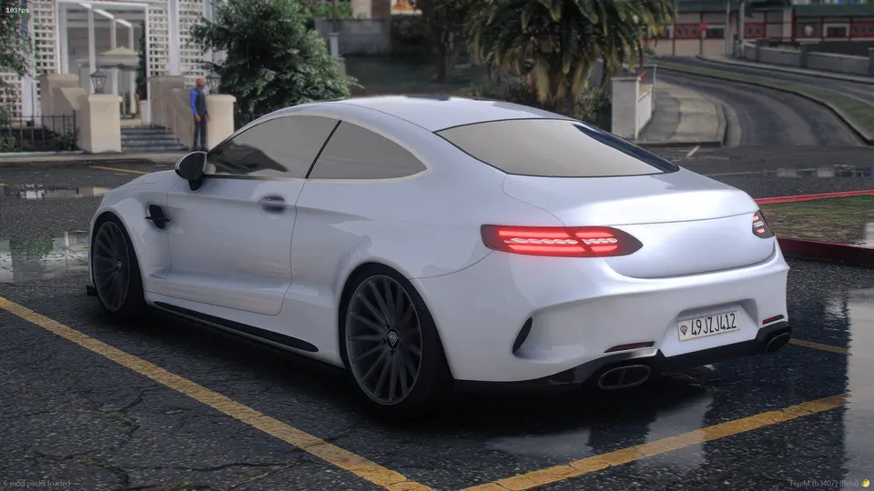 Benefactor STR Coupe — view 9